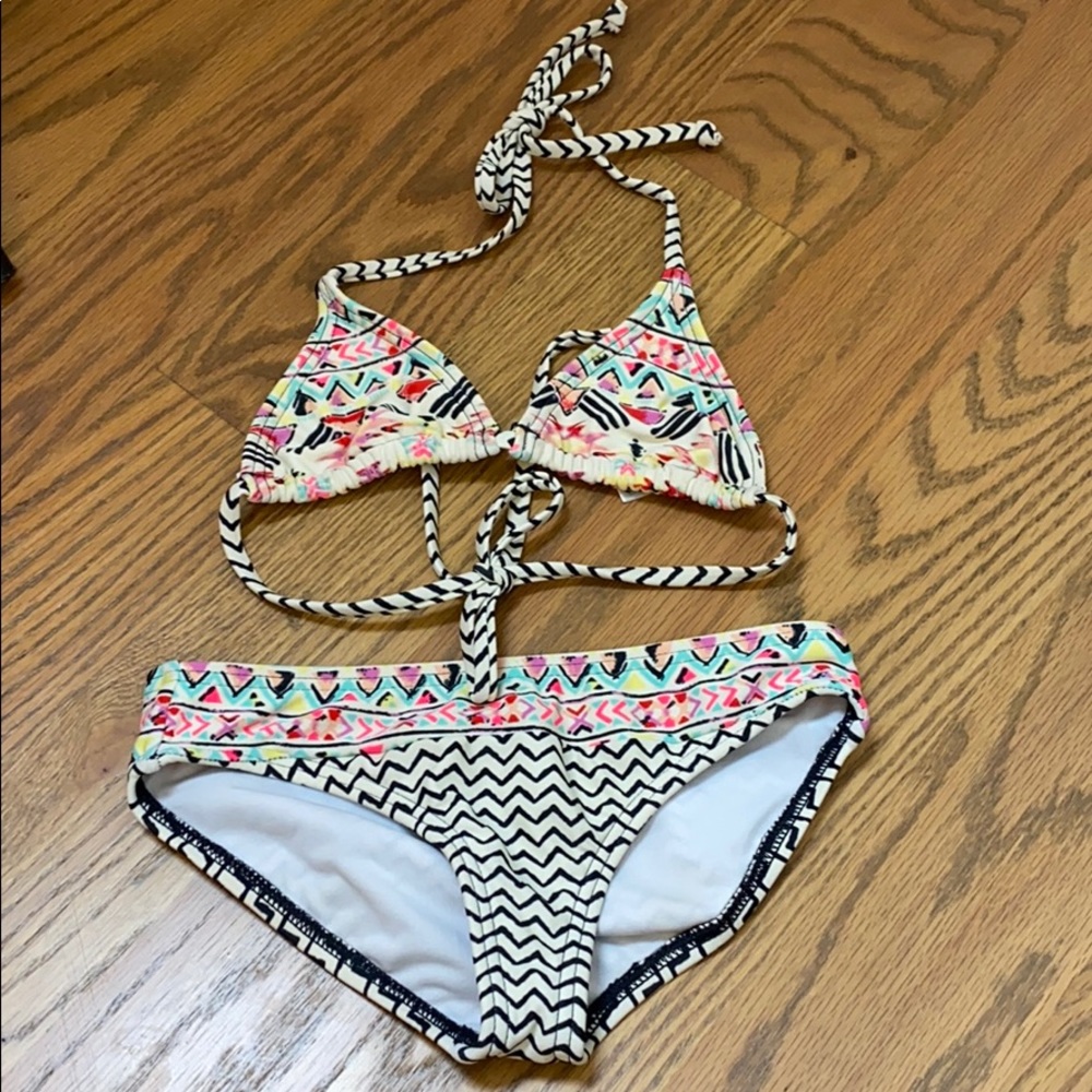 Toddler girls Billabong bikini size 4T